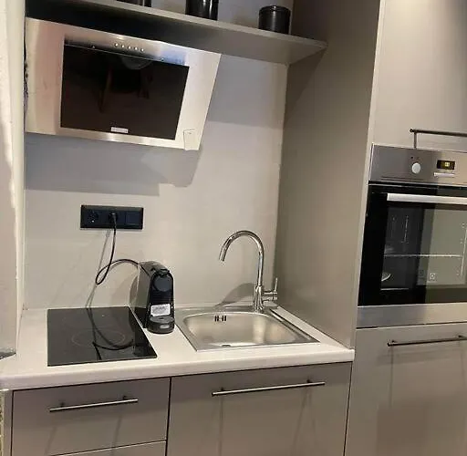 Oasis Luxury House 펜션 Rhodes City